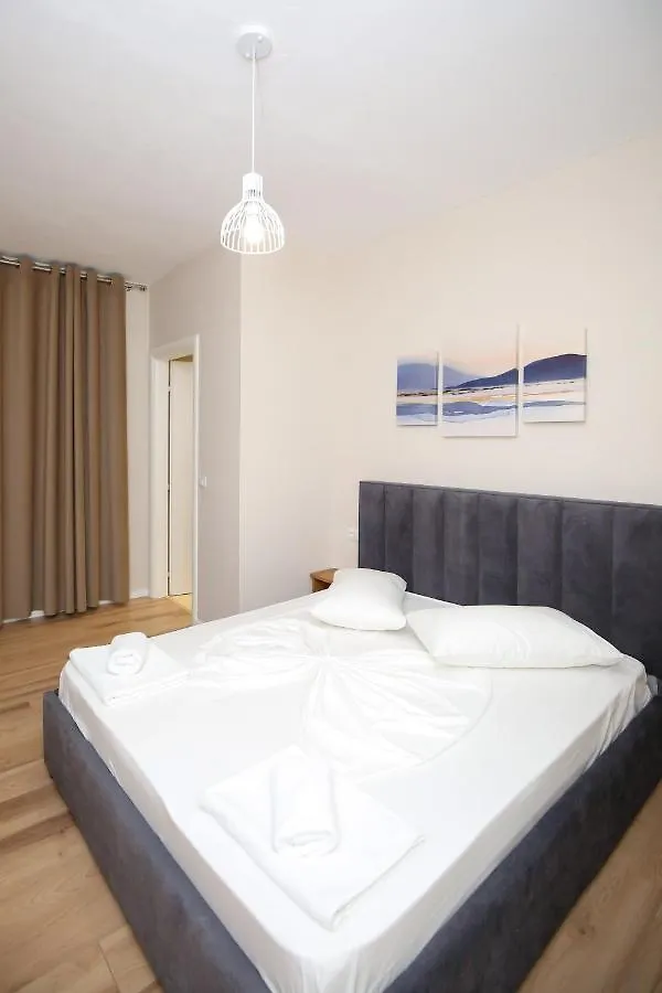 Hotel Amantia Orikum 0*,