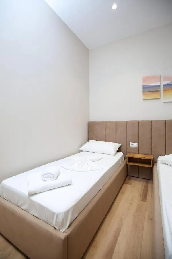 Hotel Amantia Bashkia e Orikumit 0*,