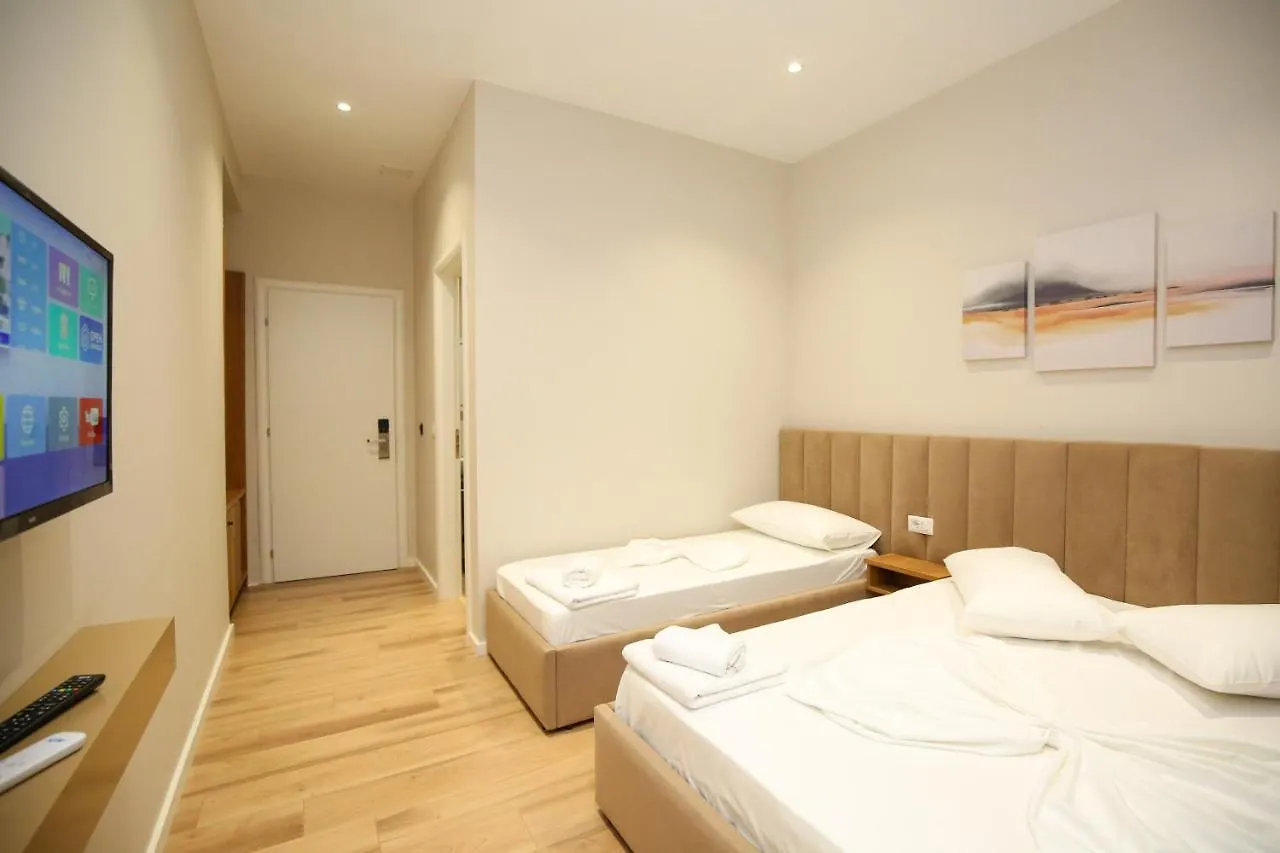 Hotel Amantia Bashkia e Orikumit 0*,  Albanien