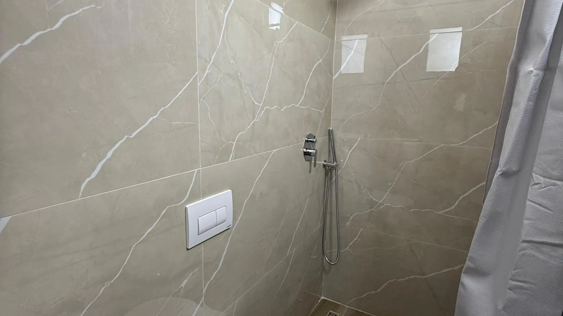 Hotel Amantia Bashkia e Orikumit